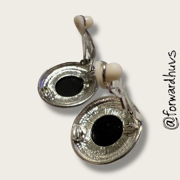 Vintage Silver Tone Clip-On Earrings – Black Accents - Picture 5 of 8